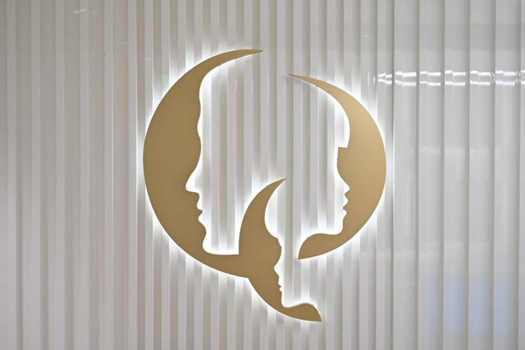 IMG-ec468e43f8bd79a883a4b574adff07df-V Oralis Μαρούσι