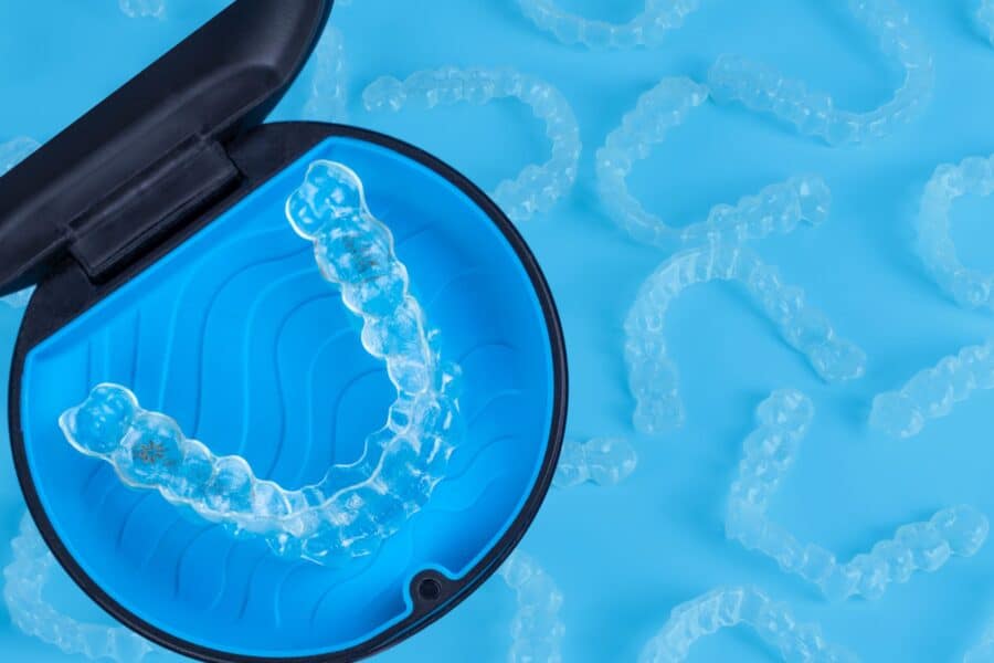 Ορθοδοντική Θεραπεία Invisalign